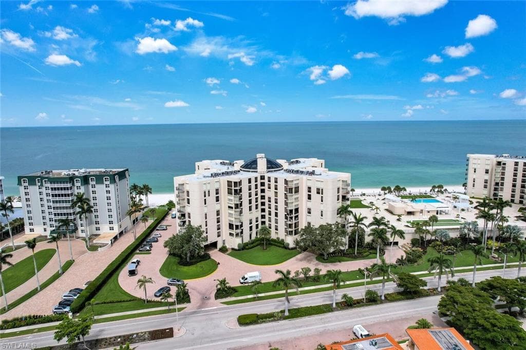 3115 Gulf Shore BLVD N 412S NAPLES, FL 34103