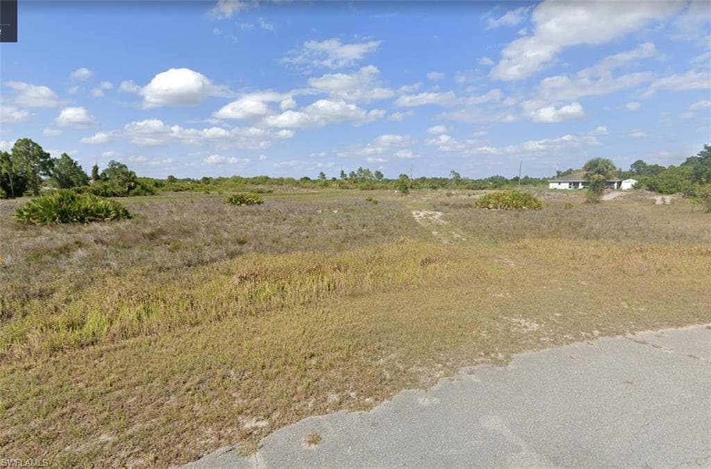 657 Clancy ST E LEHIGH ACRES, FL 33974