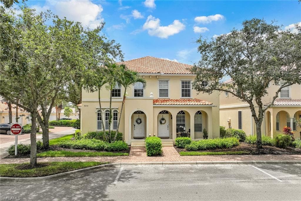 6214 Towncenter CIR NAPLES, FL 34119