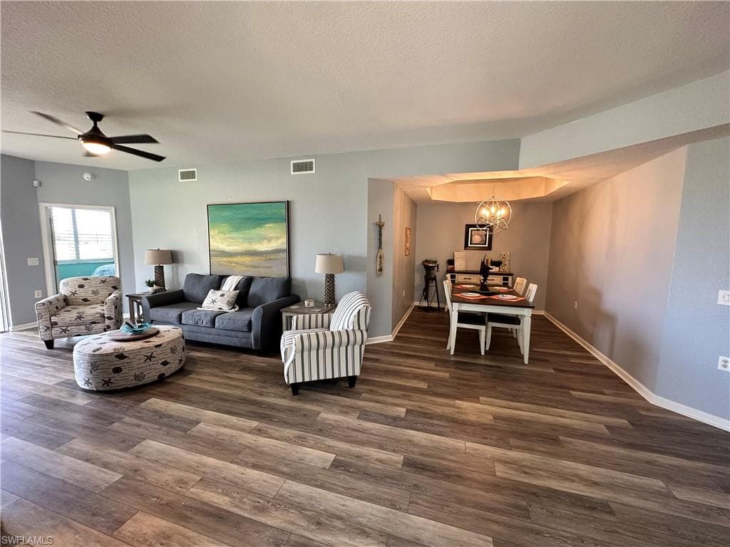3111 Meandering WAY 101 FORT MYERS, FL 33905