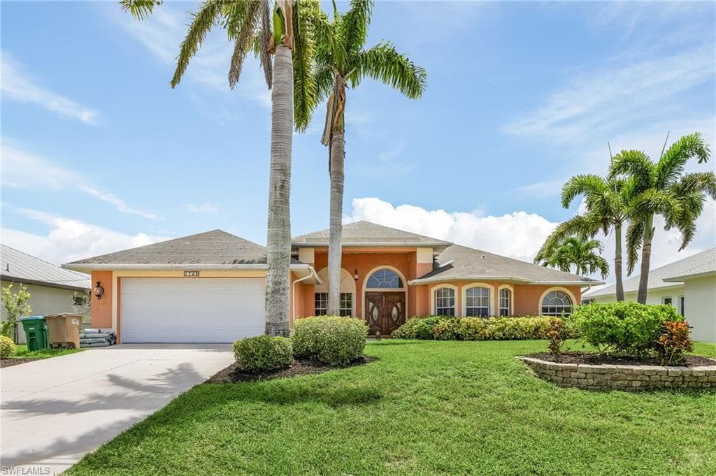 1725 SW 17th PL CAPE CORAL, FL 33991