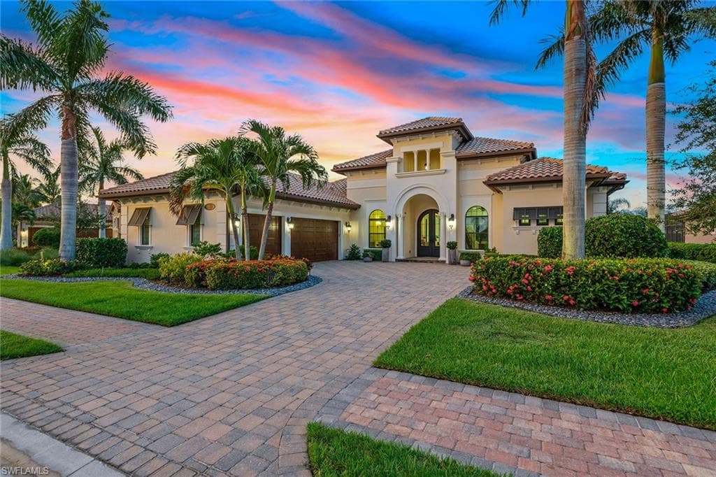 6589 Costa CIR NAPLES, FL 34113