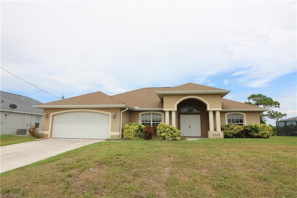 2522 NE 6th PL CAPE CORAL, FL 33909