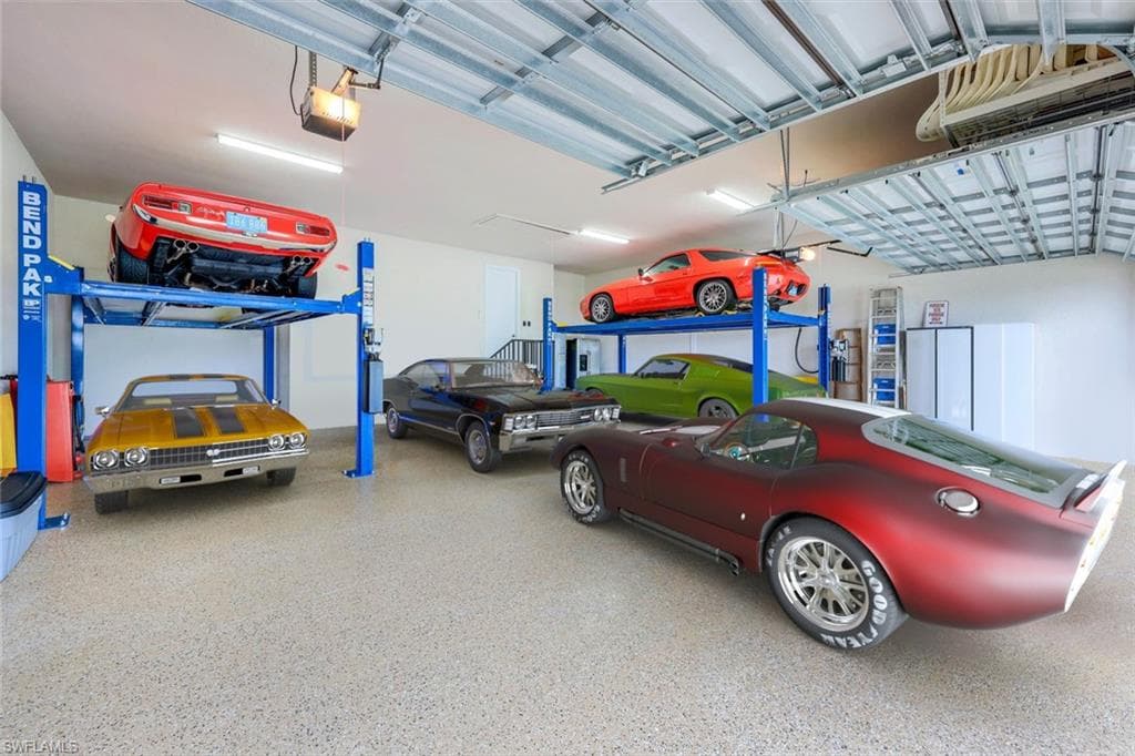 1012 NW 39th AVE CAPE CORAL, FL 33993