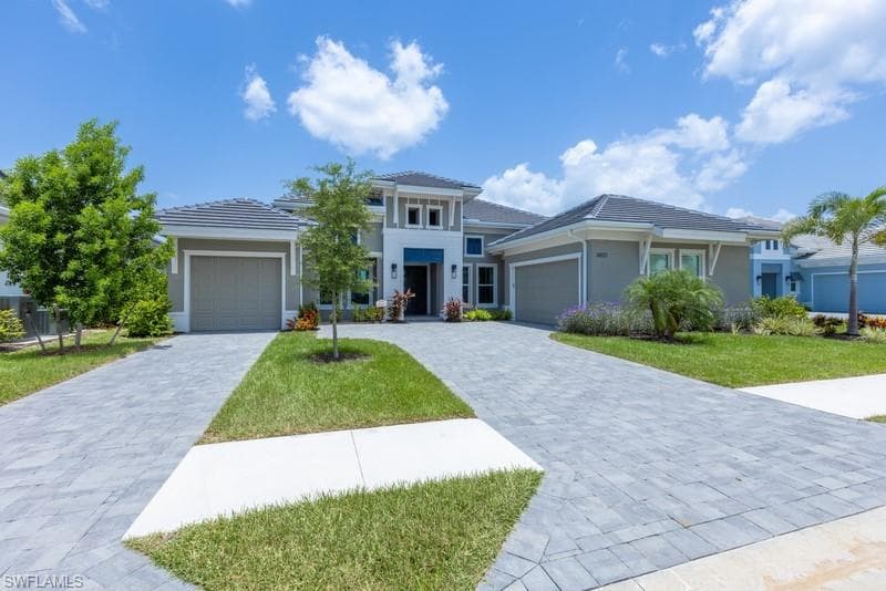 14221 Laguna Springs LN NAPLES, FL 34114