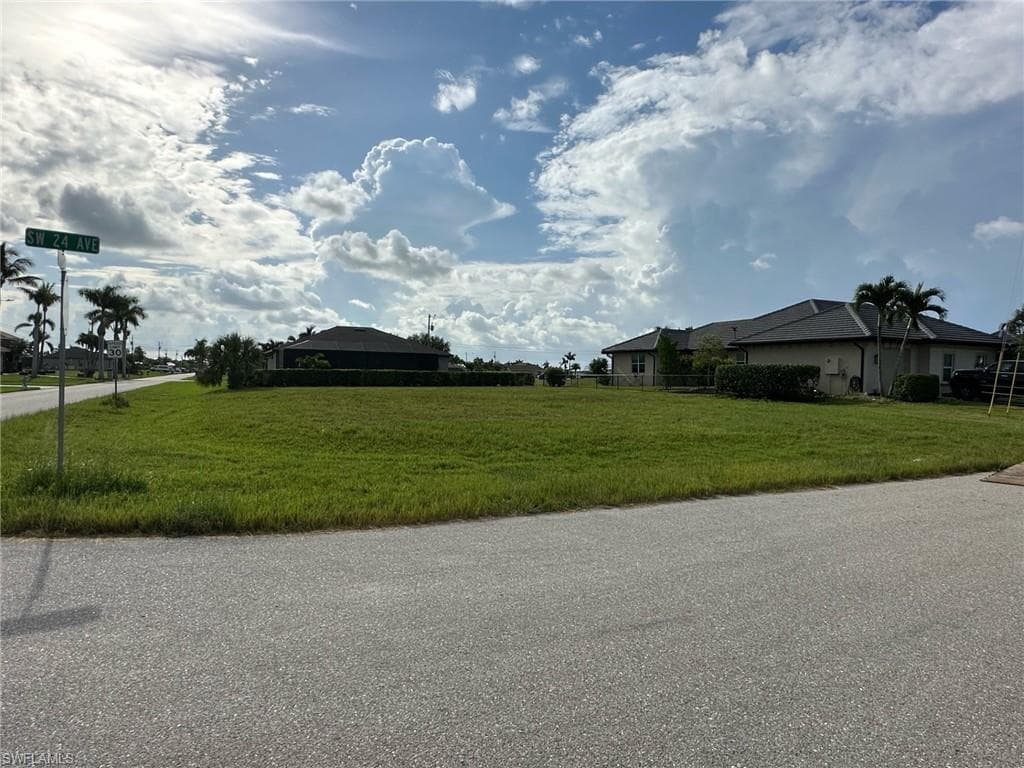 2829 SW 24th AVE CAPE CORAL, FL 33914