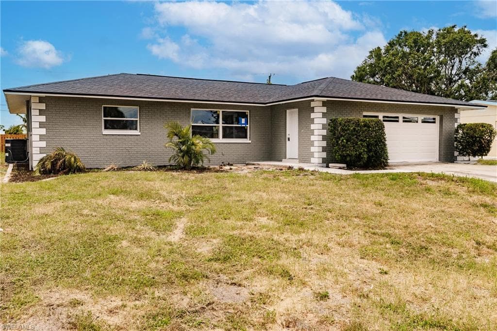155 Barre DR NW PORT CHARLOTTE, FL 33952