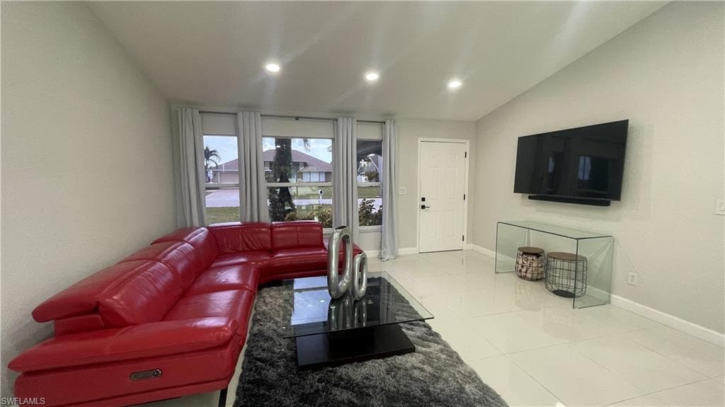 221 NE 23rd AVE CAPE CORAL, FL 33909
