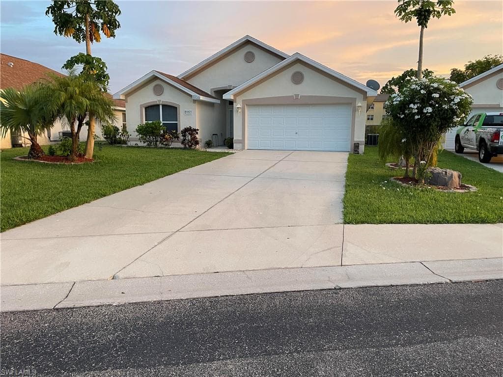 8421 Gassner WAY LEHIGH ACRES, FL 33972