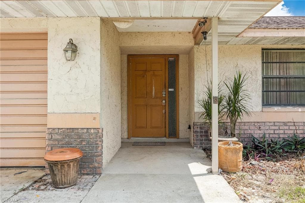 865 Geneva ST LEHIGH ACRES, FL 33974
