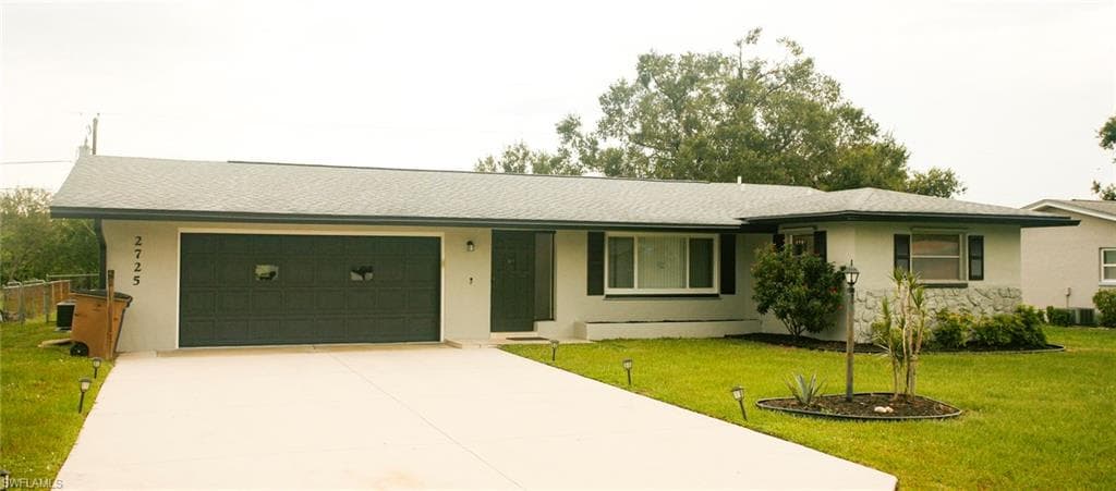 2725 West RD FORT MYERS, FL 33905
