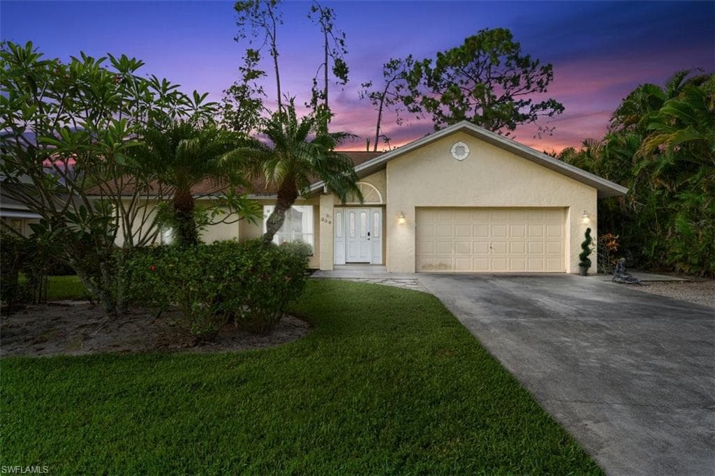 234 Mentor DR NAPLES, FL 34110