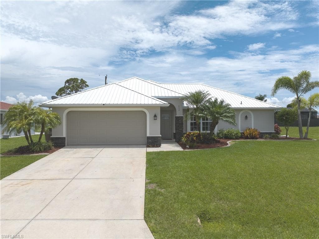 320 NW 13th TER CAPE CORAL, FL 33993