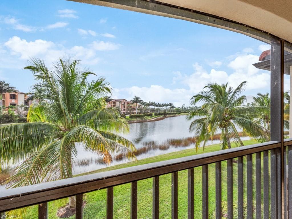 9528 Avellino WAY 2521 NAPLES, FL 34113
