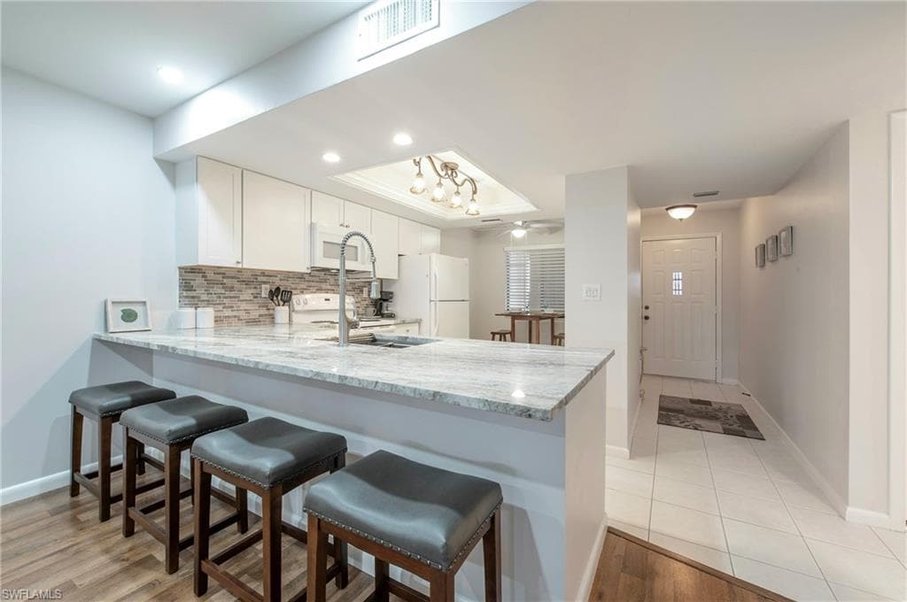 5535 Rattlesnake Hammock RD 303 NAPLES, FL 34113