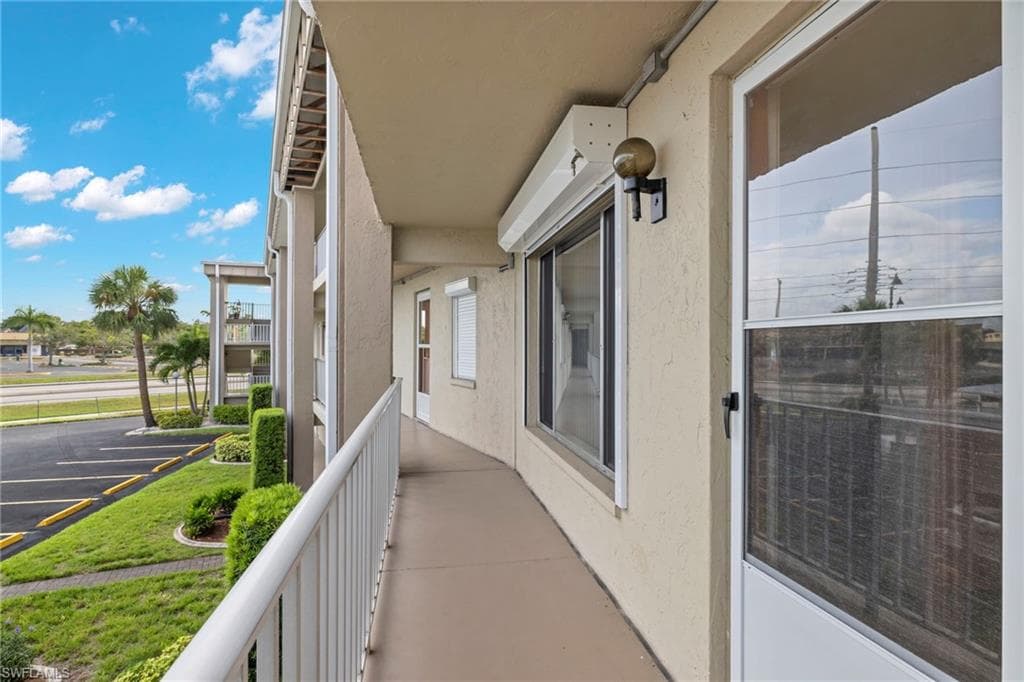 2244 Winkler AVE 205 FORT MYERS, FL 33901