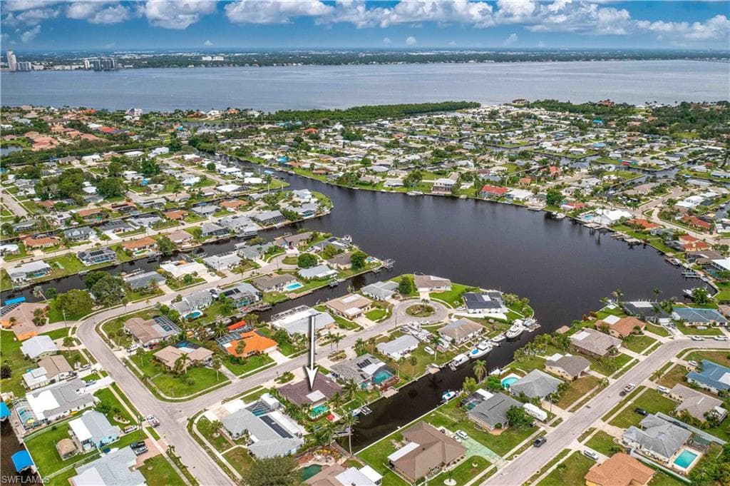 4607 Vinewood CIR NORTH FORT MYERS, FL 33903