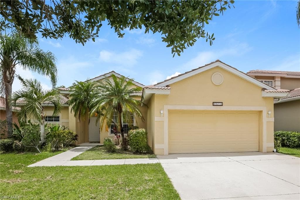 9513 Blue Stone CIR FORT MYERS, FL 33913