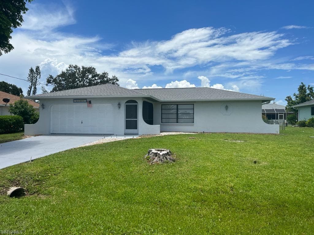 2208 SE 16th ST CAPE CORAL, FL 33990