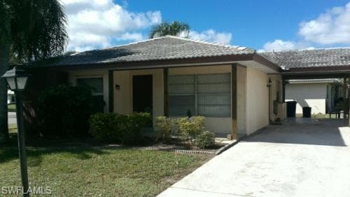 6 Parkwood Villas CT LEHIGH ACRES, FL 33936