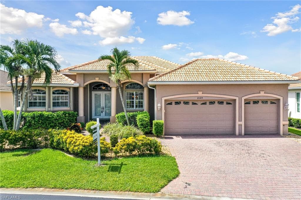 8589 Southwind Bay CIR FORT MYERS, FL 33908