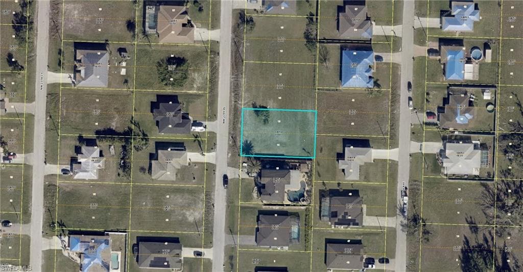 1143 27th PL CAPE CORAL, FL 33993