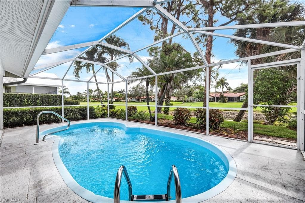 1516 Forest Lakes BLVD NAPLES, FL 34105