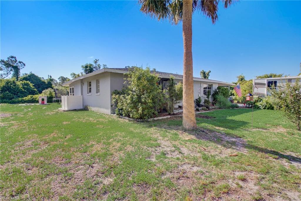 163 Fremont AVE S LEHIGH ACRES, FL 33974
