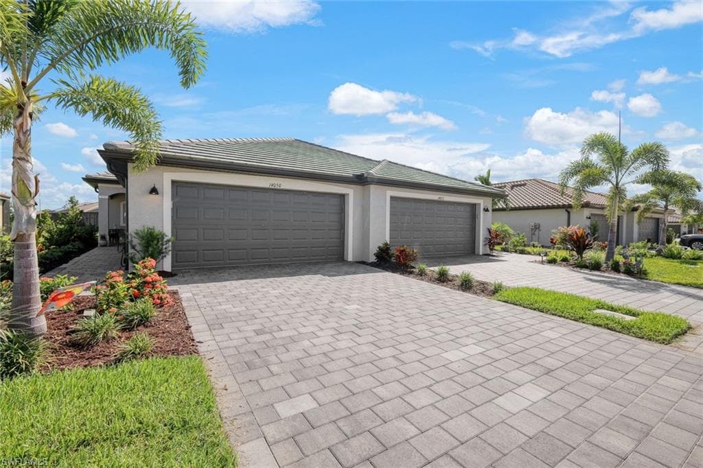 14050 Pine Lodge LN FORT MYERS, FL 33913