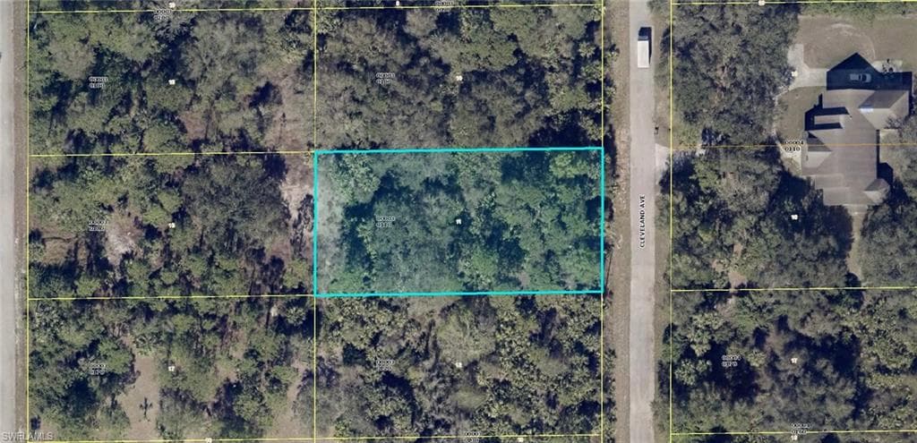 407 Cleveland AVE LEHIGH ACRES, FL 33972