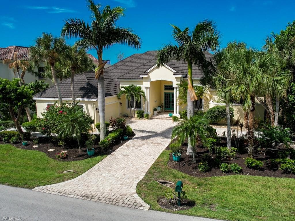 2477 Wulfert RD SANIBEL, FL 33957