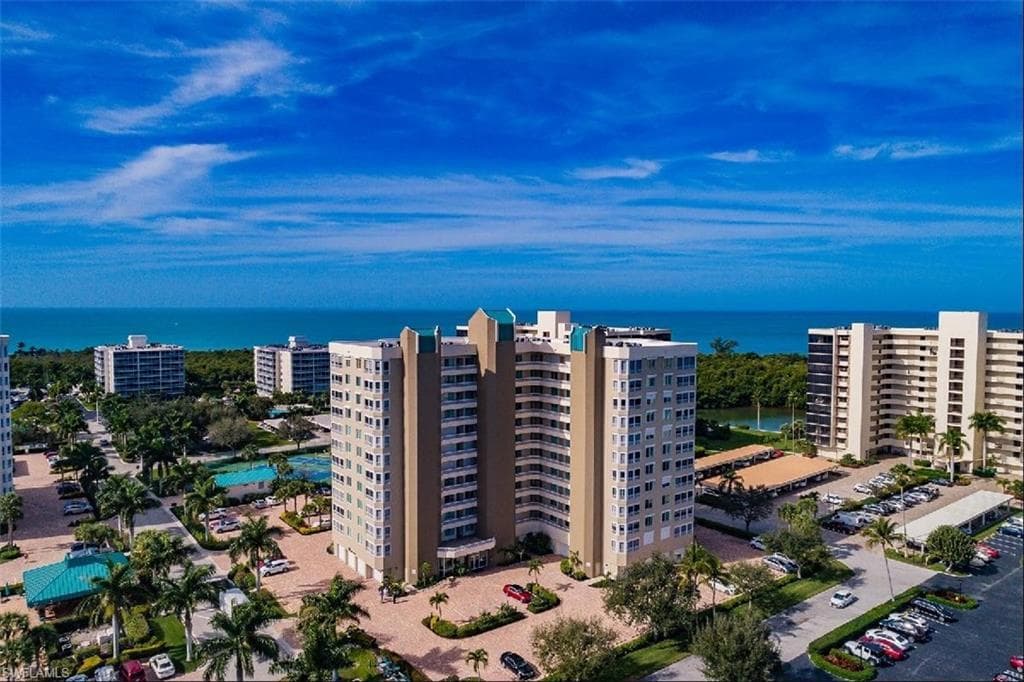 21 Bluebill AVE B-603 NAPLES, FL 34108