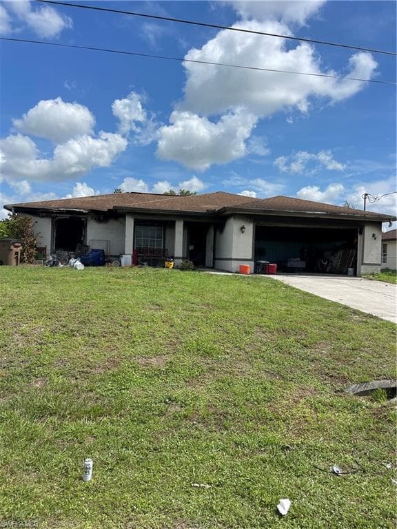 3912 14th ST SW LEHIGH ACRES, FL 33976