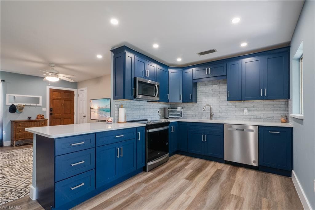 4071 Mohawk PL NAPLES, FL 34112