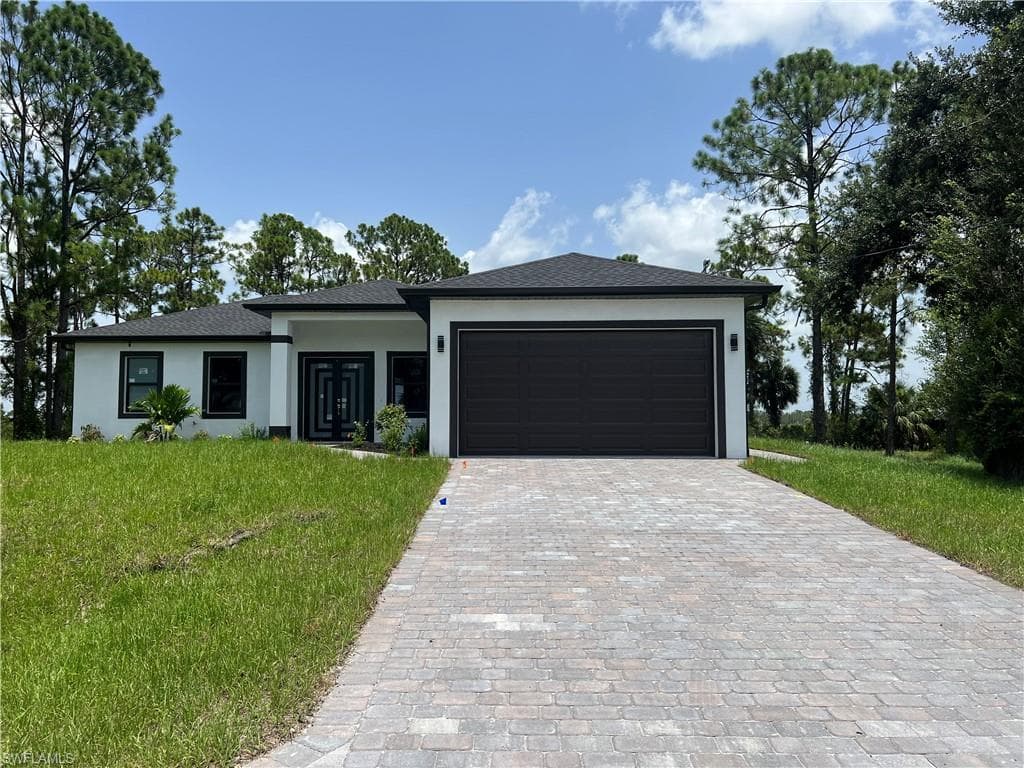 502 18th ST LEHIGH ACRES, FL 33972