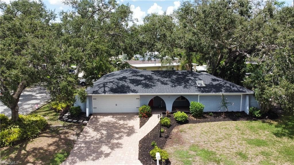 4691 Mi Casa CT FORT MYERS, FL 33901
