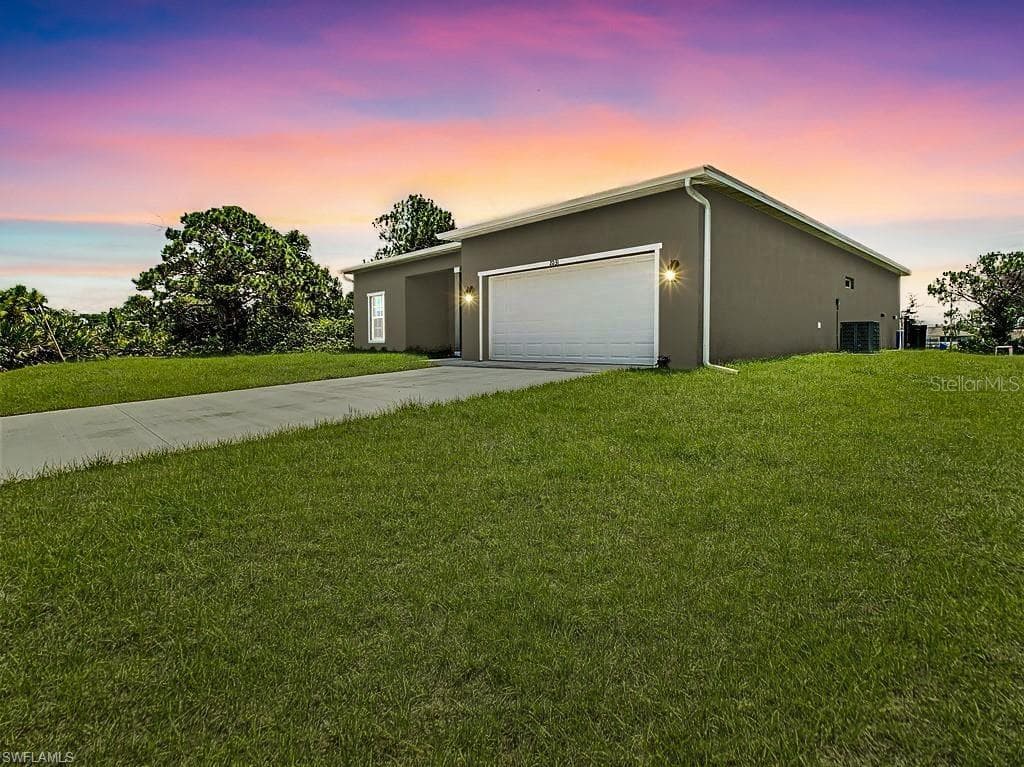 2185 Amstead ST PORT CHARLOTTE, FL 33980