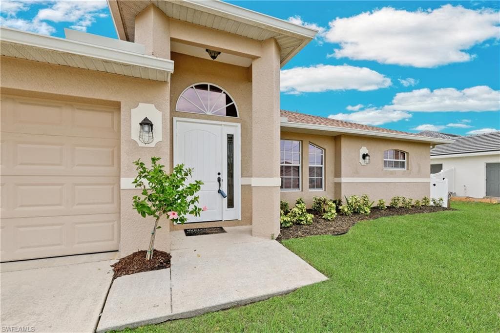 321 SW 25th PL CAPE CORAL, FL 33991