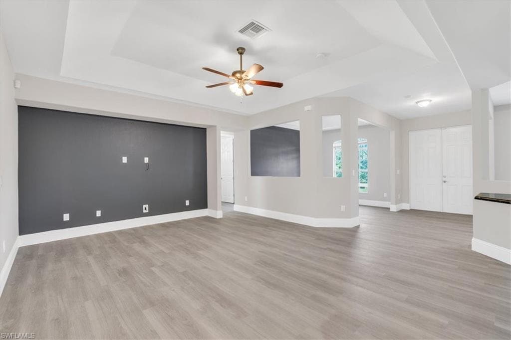 446 Highland ST LEHIGH ACRES, FL 33974