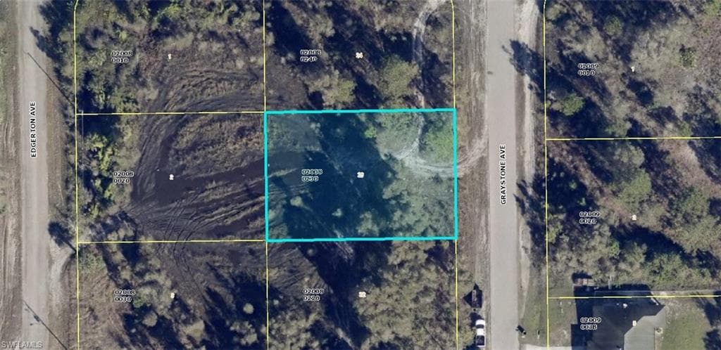 906 Graystone AVE LEHIGH ACRES, FL 33974