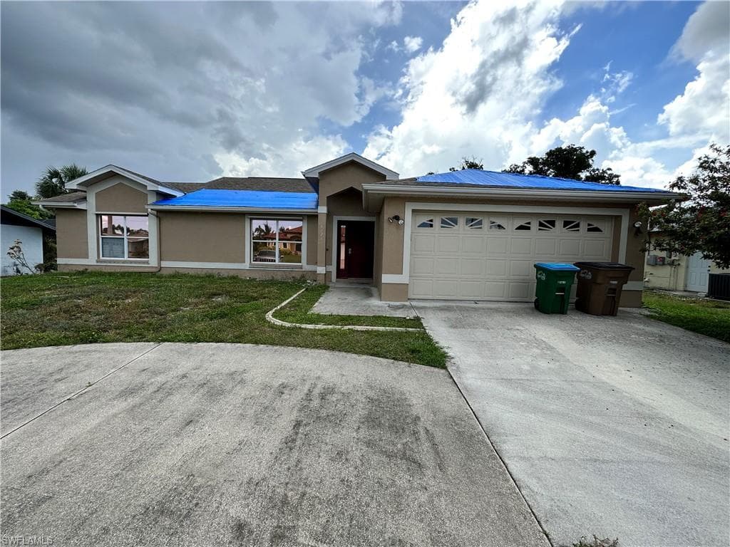 4121 1st PL CAPE CORAL, FL 33904