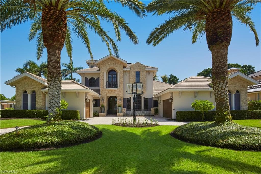760 Starboard DR NAPLES, FL 34103