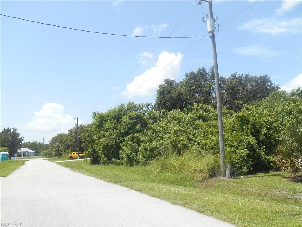 428 Pinafore AVE LEHIGH ACRES, FL 33974
