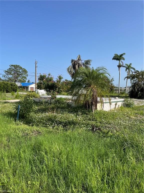 90 Sycamore LN FORT MYERS, FL 33908