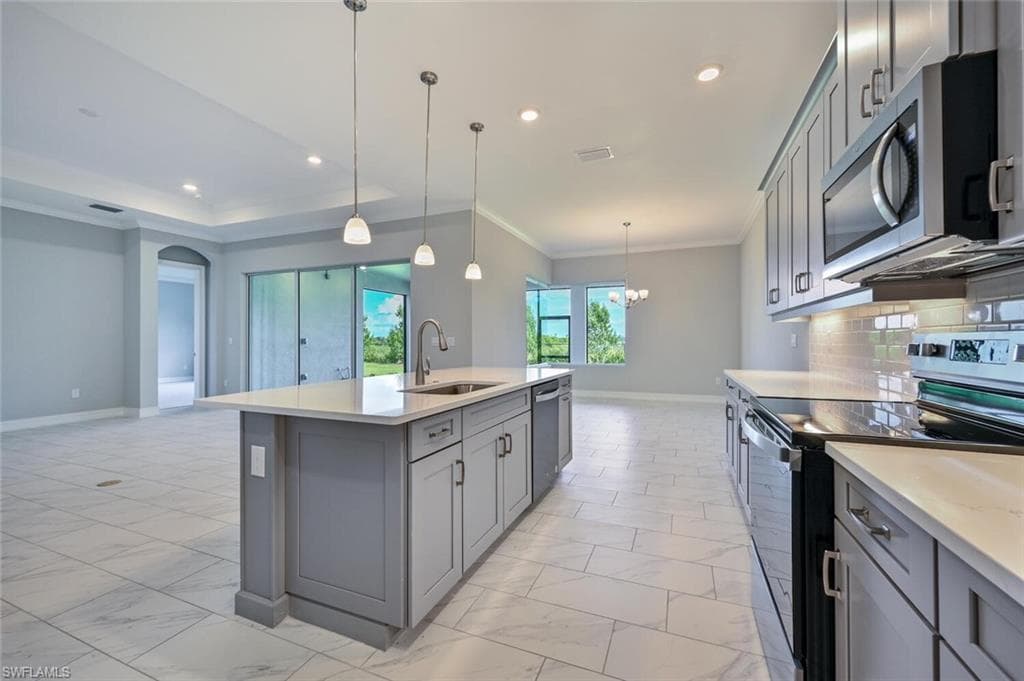 28093 CAPTIVA SHELL LOOP BONITA SPRINGS, FL 34135