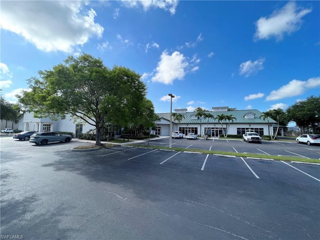3940 Prospect AVE NAPLES, FL 34104