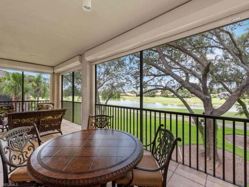 814 Regency Reserve CIR 703 NAPLES, FL 34119