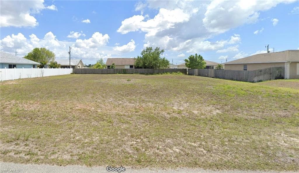 336 NE 25th ST CAPE CORAL, FL 33909