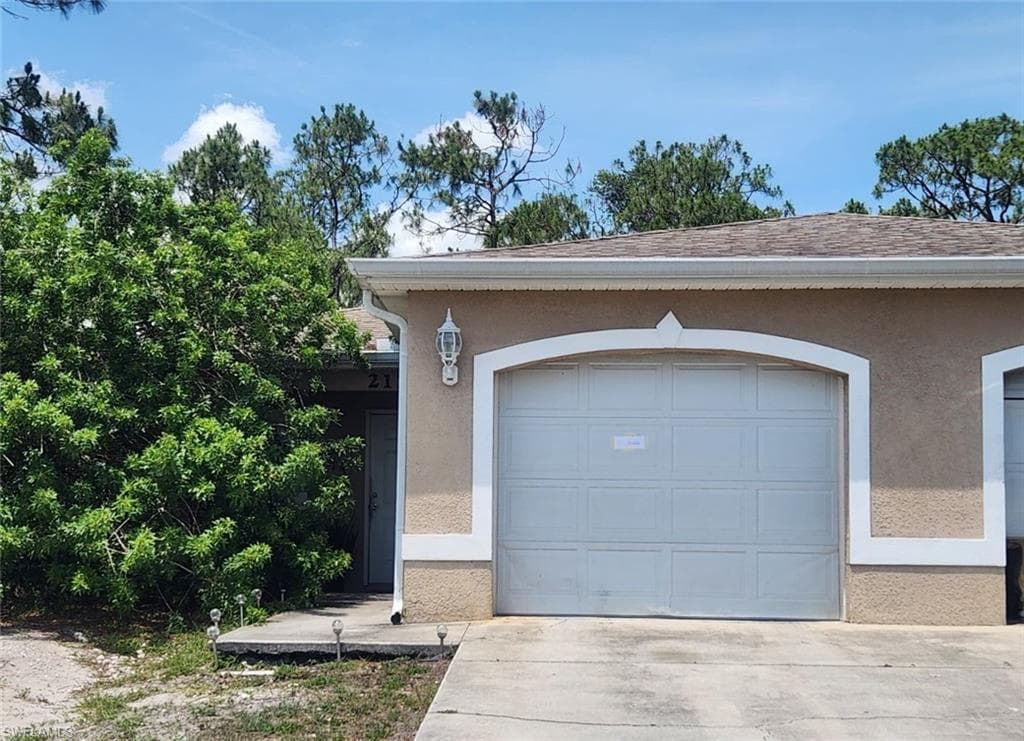 2120 Snead DR 2120 LEHIGH ACRES, FL 33973
