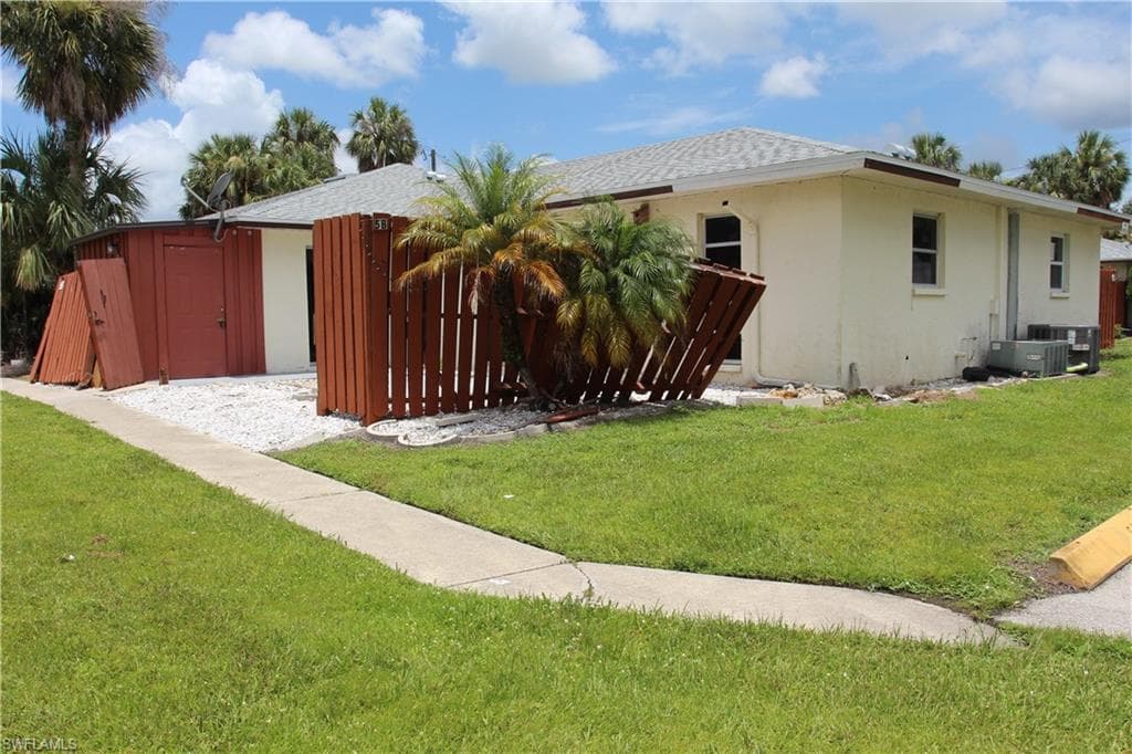 1165 Palm AVE 5B NORTH FORT MYERS, FL 33903